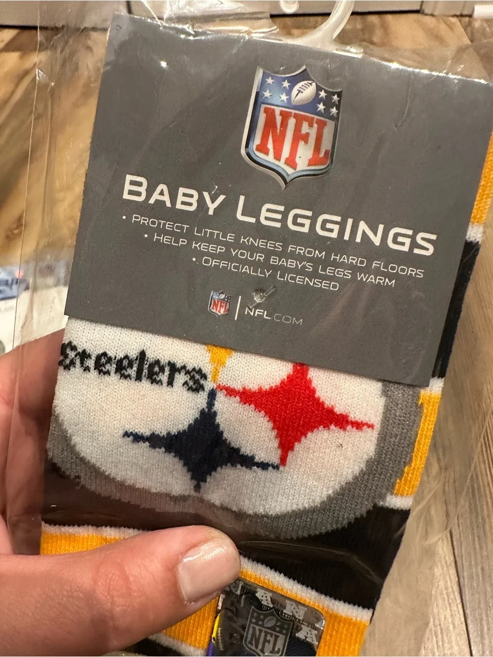 NFL Pittsburgh Steelers Baby Bib Socks & Lovey Set - White & Gray